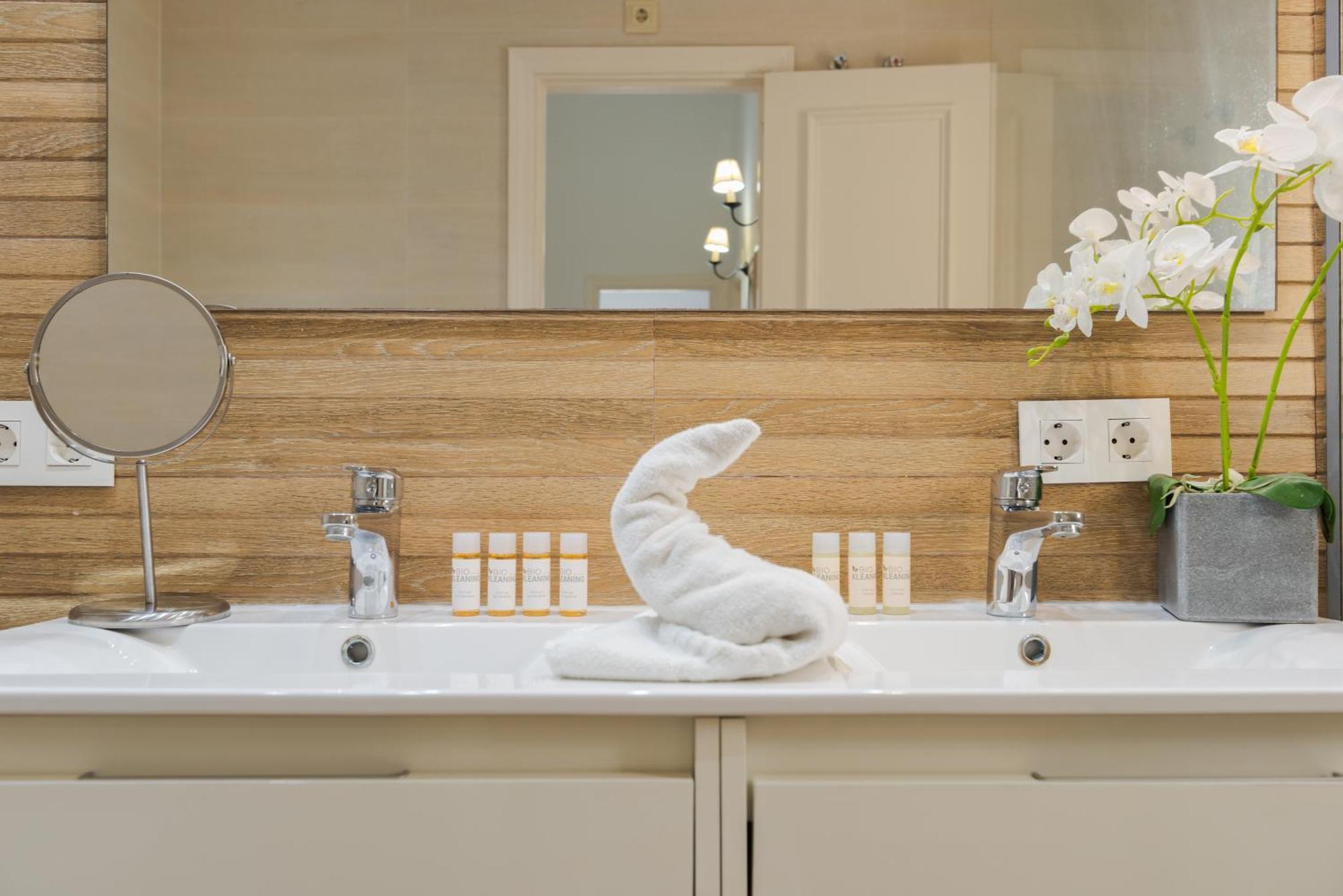 Wintowinrentals Townhouse, Pool & Beach 马尔韦利亚 外观 照片